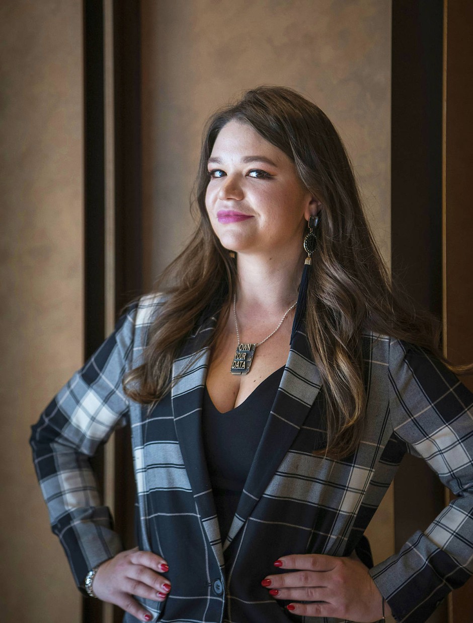 Bild zu Das Leben der CambridgeAnalyticaWhistleblowerin Kaiser