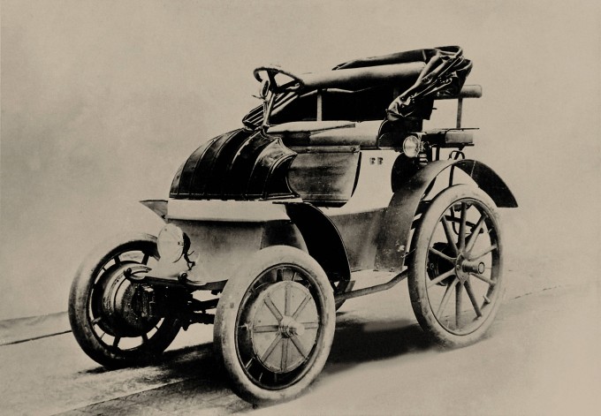 Gestern: Im Jahr 1900 zeigen Ferdinand Porsche und Ludwig Lohner den „Elektrischen Phaeton“.