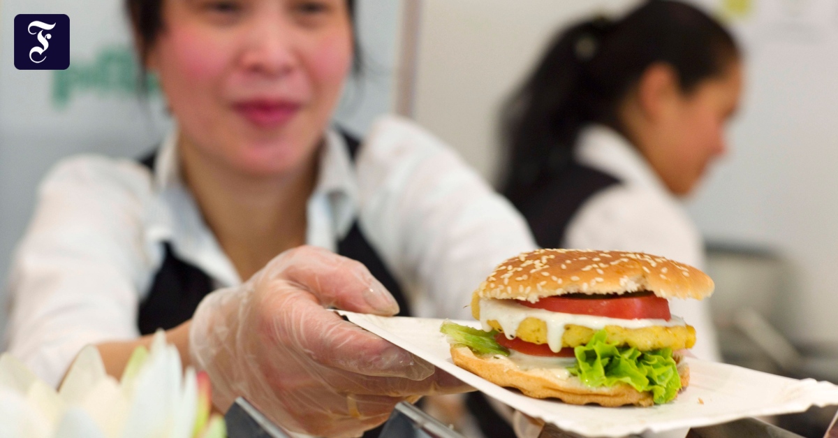 In der Mensa essen: Und woher bekomme ich jetzt mein Steak? - Forschung ...