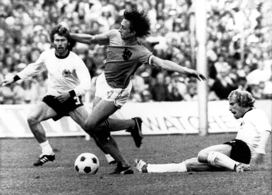 Bilderstrecke zu: Niederländische Fußball-Legende Johan Cruyff gestorben - Bild 3 von 12 - FAZ
