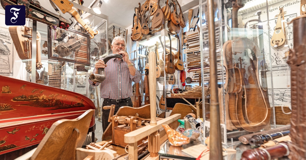 Lißberger Museum of Instruments nasal whistle and humming pot Teller Report