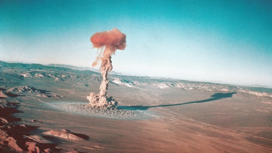 Augenzwinkern mit der Apokalypse: Trumps neue Atomtests