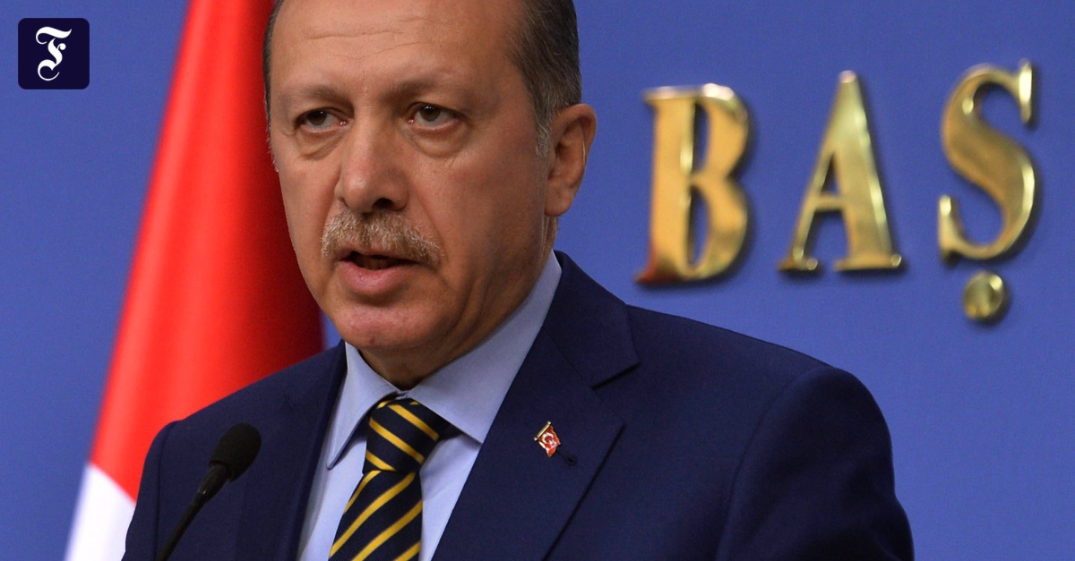 Korruptionsskandal in der Türkei Erdogan bildet halbes um