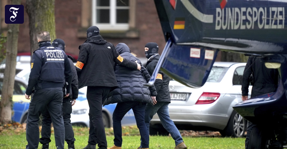 Razzia Gegen Reichsbürger Diese Verbindungen Schlagen Hohe Wellen - 4pobs73