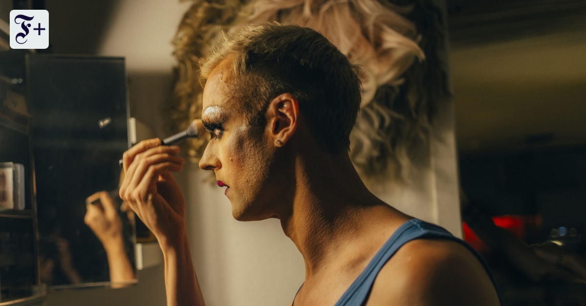 DragQueen Jurassica Parka Vor allem möchte ich Leute zum Lachen bringen