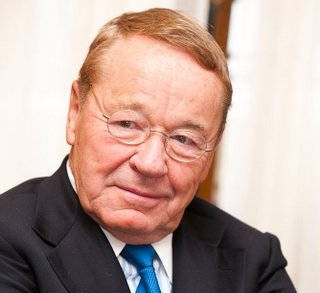 Bild zu: Wolfgang Marguerre spendet 1 Mio. Euro für Flüchtlinge - Bild