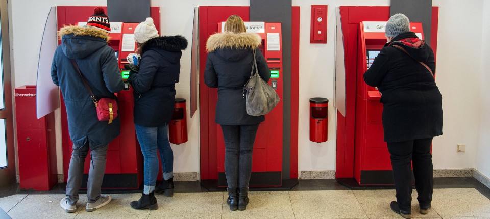 Betrag Vor Pin Sparkassen Verandern Ablauf Beim Geldabheben