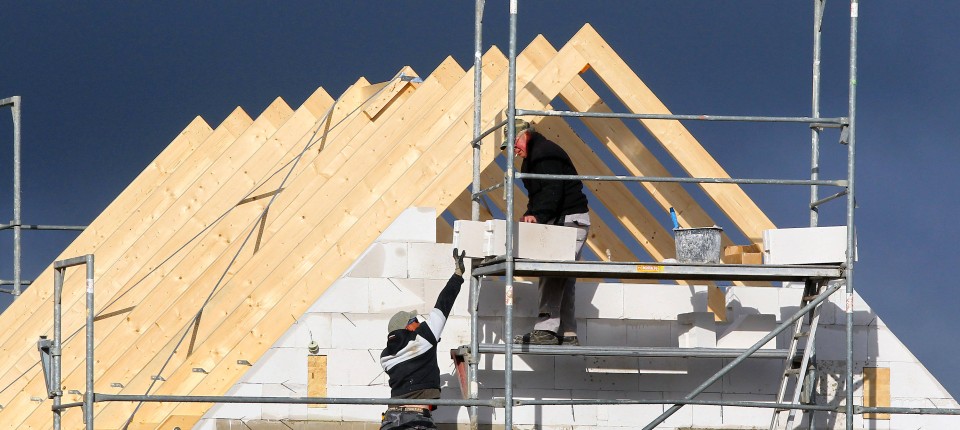 Umfrage Banken Wollen Immobilienkredite Strenger Prufen