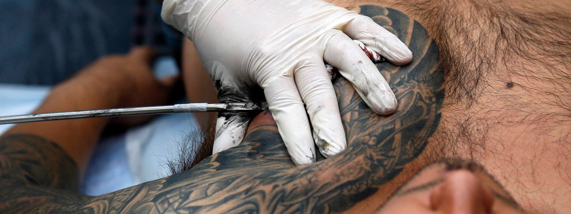 Baden Wurttemberg Geplantes Tattoo Verbot Erzurnt Polizisten Gesellschaft Faz