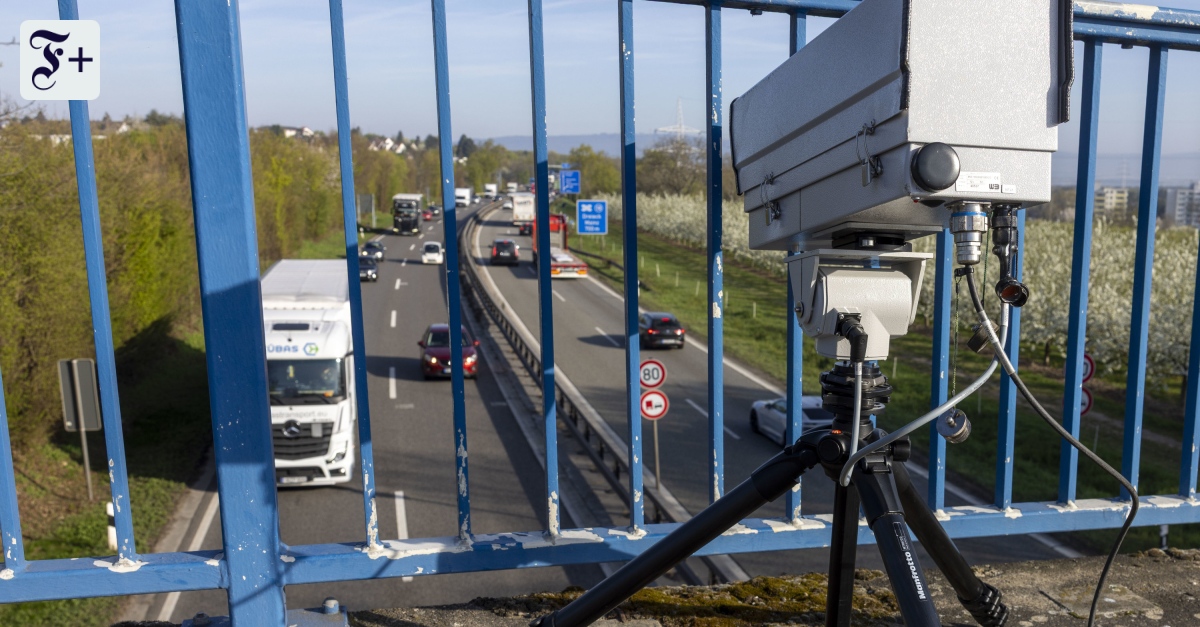 Monocam auf A60 in Mainz: Neuer Blitzer gegen Handys am Steuer