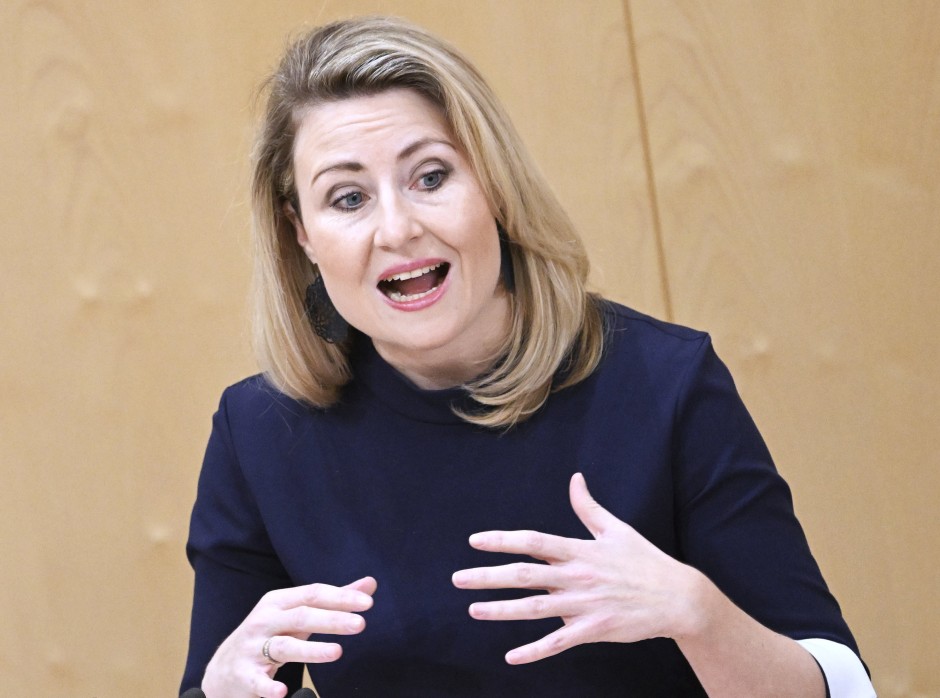 bild-zu-neuer-orf-beitrag-sinkt-auf-15-euro-im-monat-bild-1-von-1-faz
