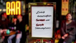 Der Staat drückt sich