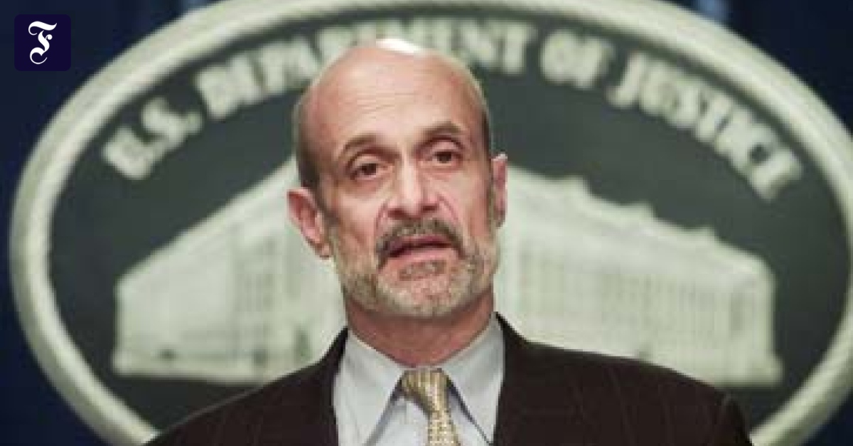 Portrait Michael Chertoff Erste Wahl