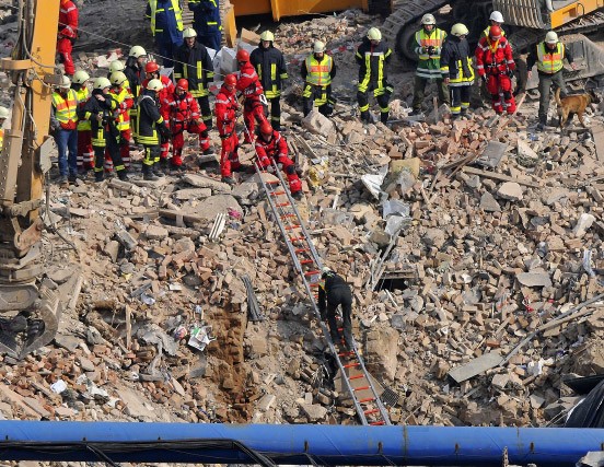 Dramatischer Rettungseinsatz Im Stadtparksee Die Schuldfrage Nach Der Erfolglosen Suche - 78zr1tp