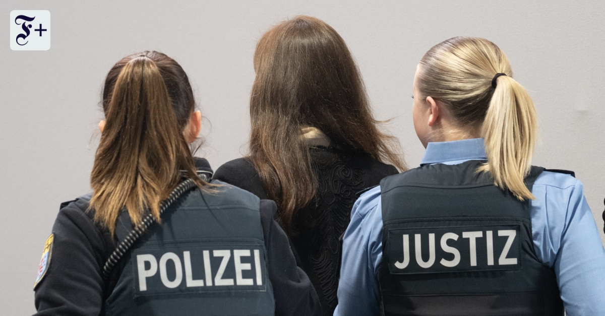 Reichsbürger Prozess Um Prinz Reuß Schießübungen In Bayreuth Experten Warnen Vor Diesen Gefahren - u7b66bf