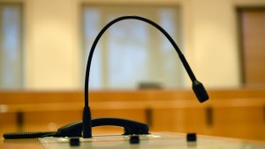 Haftstrafe wegen schwerer Brandstiftung aus Liebeskummer