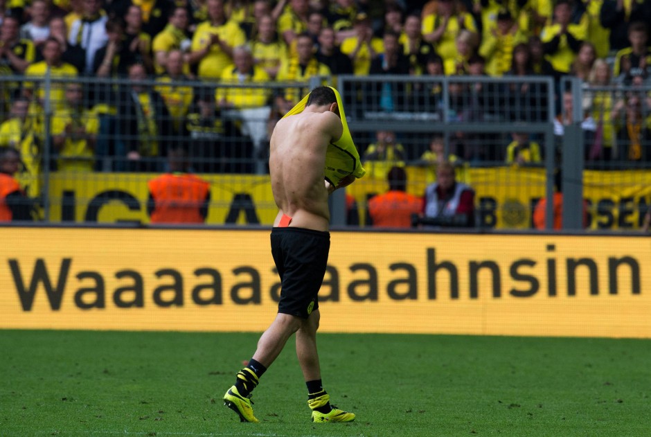 Schockierend Vor Bundesliga Abschied Stürmer Star Enthüllt Sein Horror Tattoo - vi5mqis