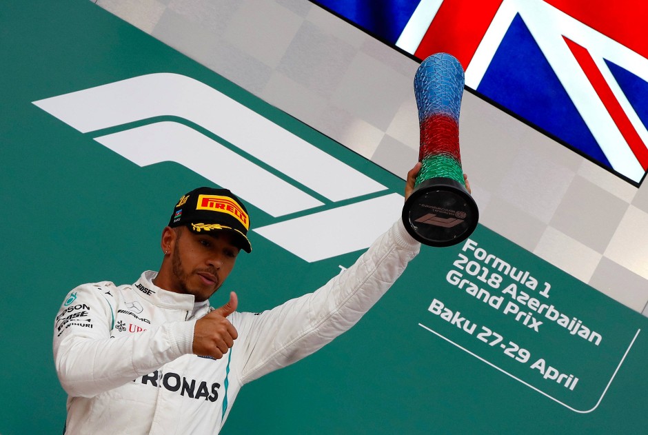 Bilderstrecke zu Formel 1 in Baku Hamilton siegt vor Räikkönen, Perez und Vettel Bild 1 von Bilderstrecke zu Formel 1 in Baku Hamilton siegt vor Räikkönen, Perez und Vettel Bild 1 von