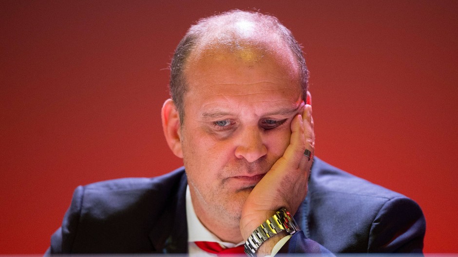 „Wenn ich dir mein Telefon zeige, wer sich alles meldet, weißt du, dass du kurz vorm Abgrund