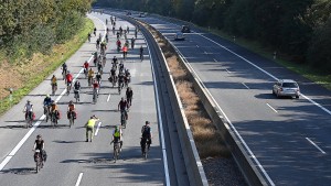 Ziemiak hält Grünen-Vorstoß gegen neue Autobahnen für „Spinnerei“