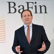 Bafin Schliesst Wegen Drohender Uberschuldung Maple Bank In Deutschland