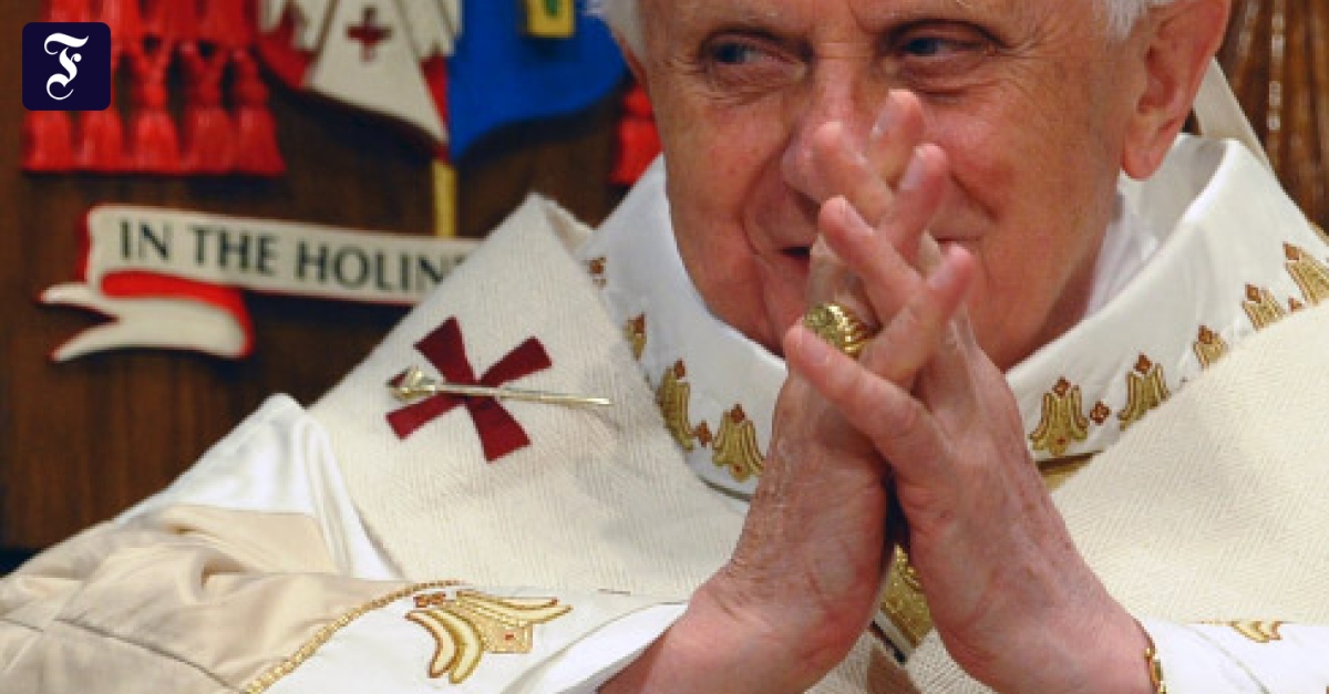 Zum dritten Jahrestag seiner Wahl: Papst sagt amerikanischer Kirche Unterstützung zu - Ausland - FAZ