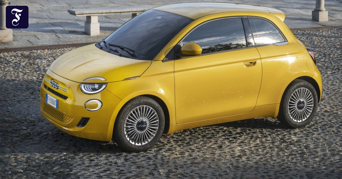 Fiat-500-mit-Verbrenner-Die-Welt-ist-klein-und-gemein