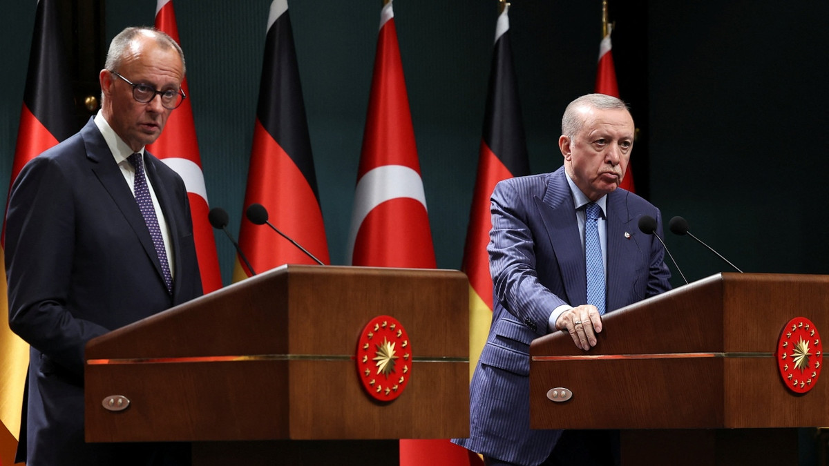 Merz und Erdoğan auf der Pressekonferenz in Ankara - Reuters