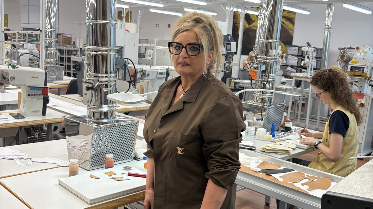 Bei Louis Vuitton: Wie der Sneaker Venedigs Schuhmacherinnen eroberte