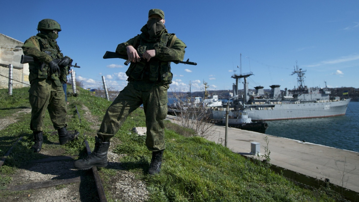 Russische Soldaten auf der Krim (Archivbild) - AP