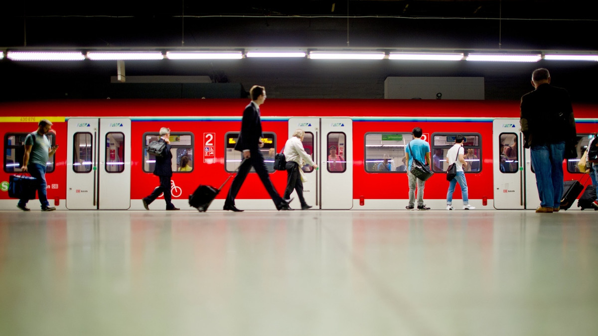 Betroffen waren die S1, S2, S8 und S9. - dpa