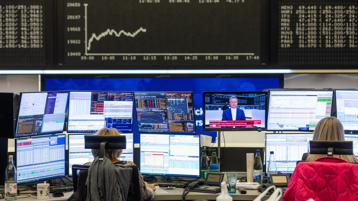 Börse: Sorgen um US-Regionalbanken lassen Dax unter 24.000 Punkte abrutschen