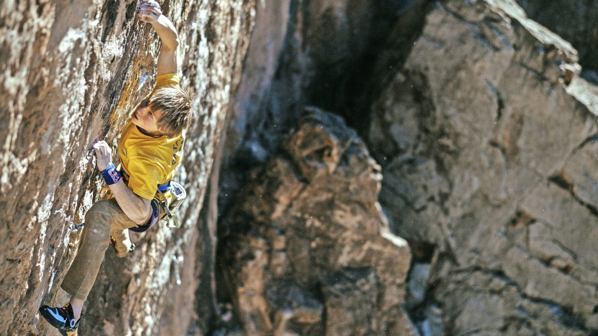 Jeder Zug zählt: Alexander Megos an der Wand in den USA - Red Bull Content Pool