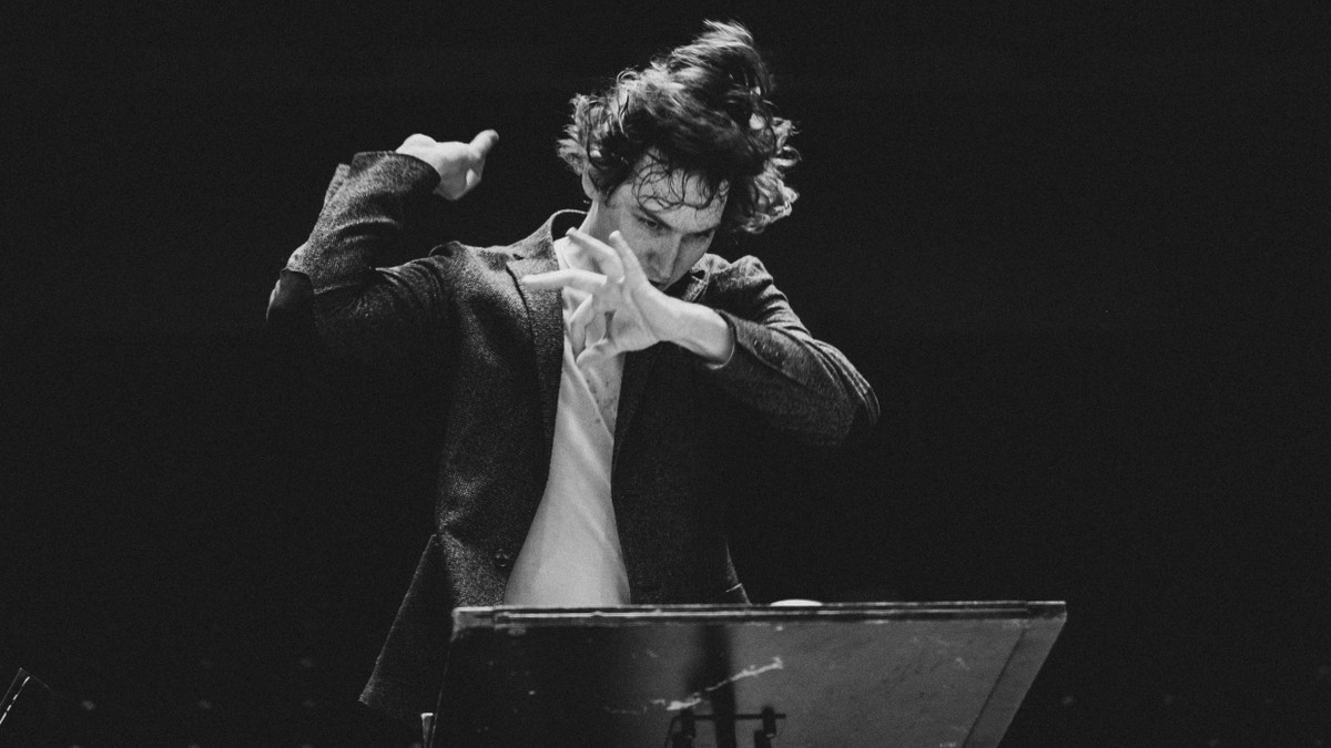 Emelyanychev dirigiert Mozart: Da tanzen die Furien Menuett