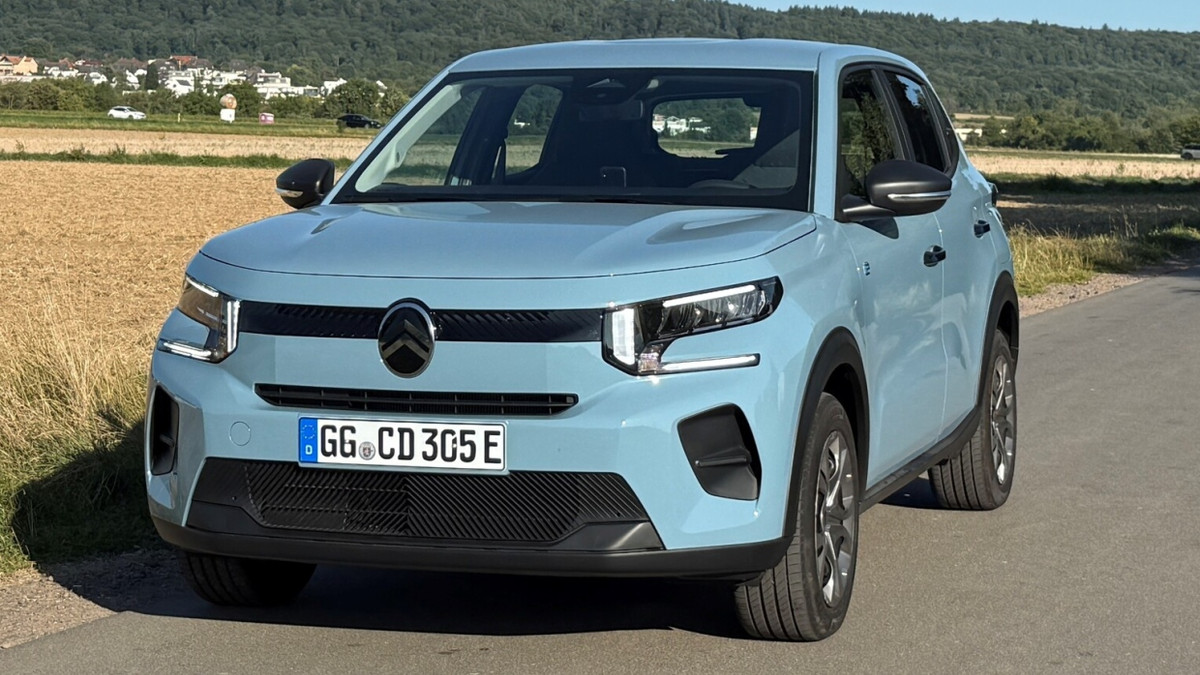 In fremden Terrain: Der elektrische C3 ist ein Gefährt für die Stadt. - Holger Appel