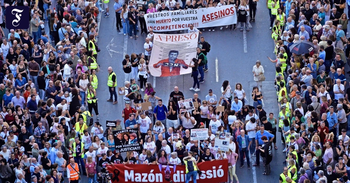 Katastrophe von Valencia: Nach der Flut bleibt die Wut