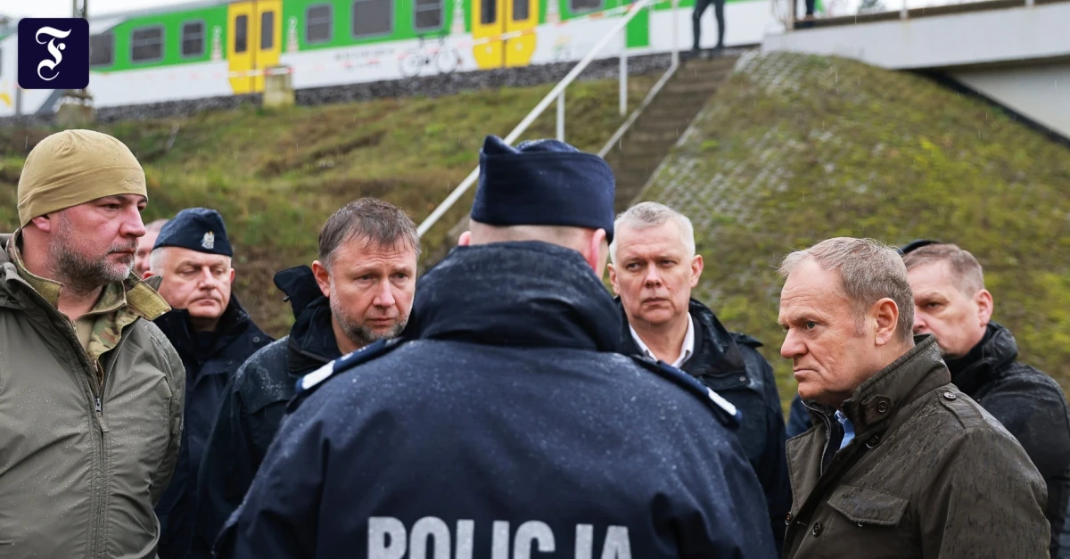 Gleise-in-Polen-besch-digt-Donald-Tusk-spricht-von-Sabotage