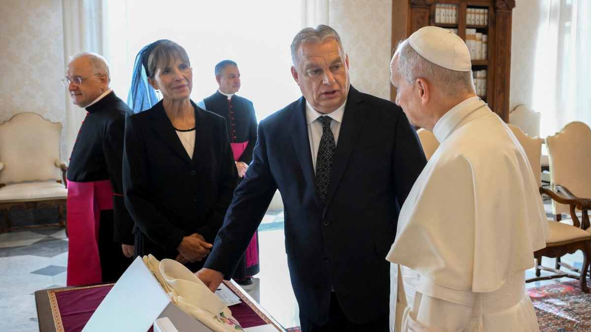 Mit Papst und Trump: Orbáns Mission im Namen des Friedens