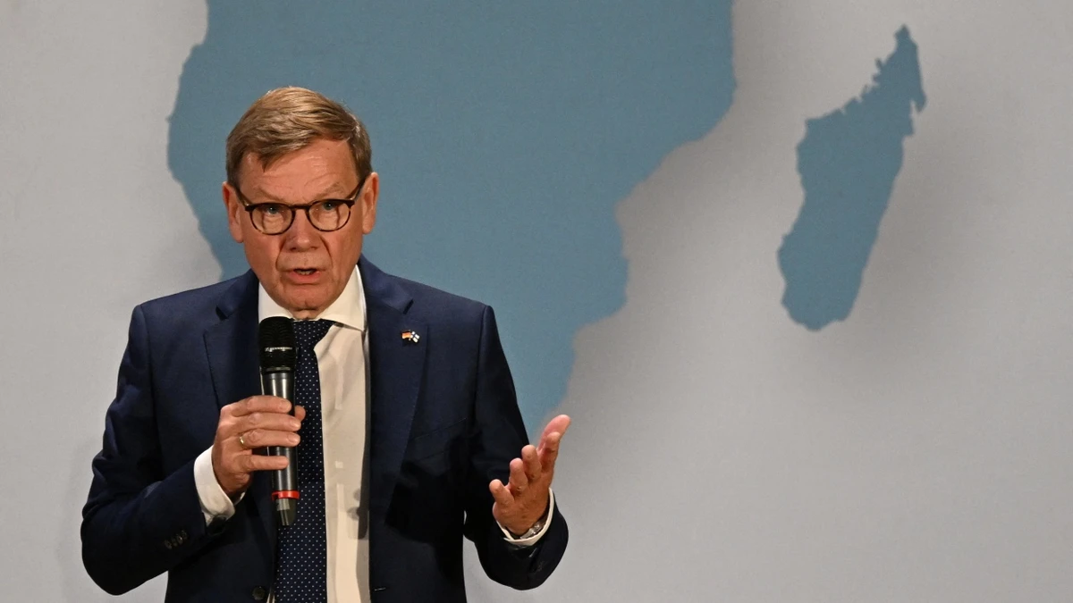 Dort soll es langgehen: Wadephul spricht zu Deutschlands Botschaftern auf einer Konferenz im Außenministerium im September 2025 - Reuters