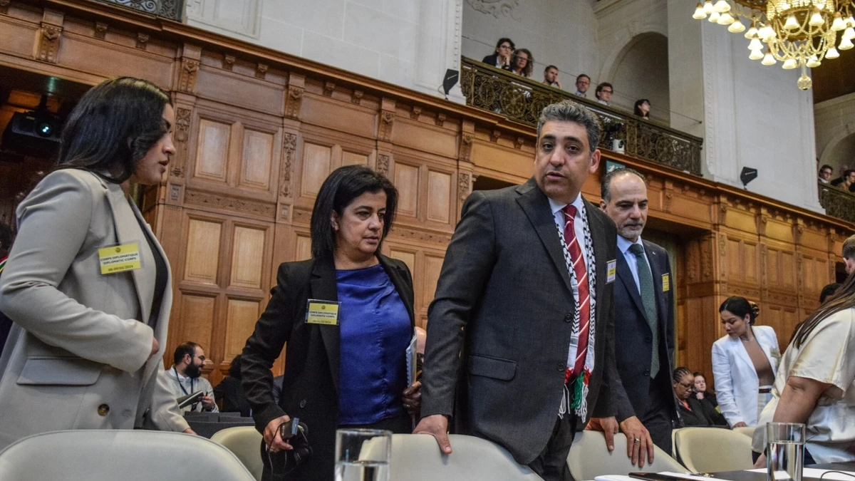 Vertritt die palästinensischen Interessen: der stellvertretende Außenminister Omar Awadallah beim Internationalen Gerichtshof in Den Haag 2024 - Anadolu/Picture Alliance