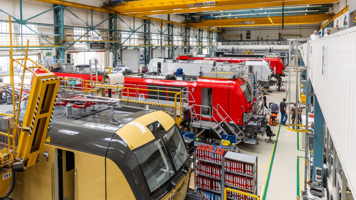 Geschwister unter sich: Wie baut man eine Lok?