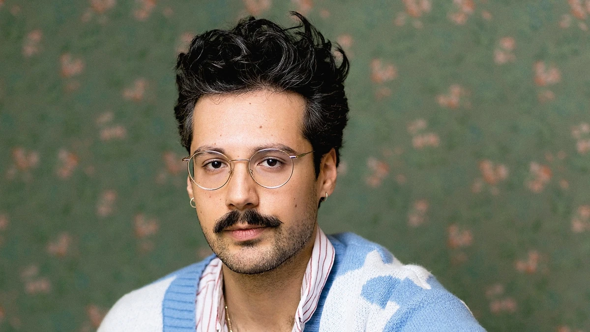 Ozan Zakariya Keskinkılıç: Die Körper, die Texte und das Glück