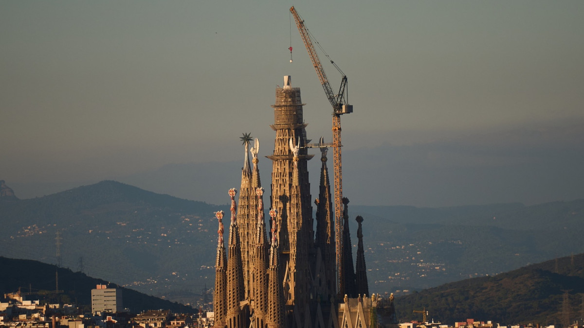 Neuer Rekord: Sagrada Família ist nun höher als das Ulmer Münster Neuer Rekord: Sagrada Família ist nun höher als das Ulmer Münster