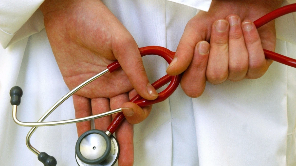 Sexismus an Kliniken: Wenn der Chefarzt fragt: „Warum hatten wir noch nie Sex?“