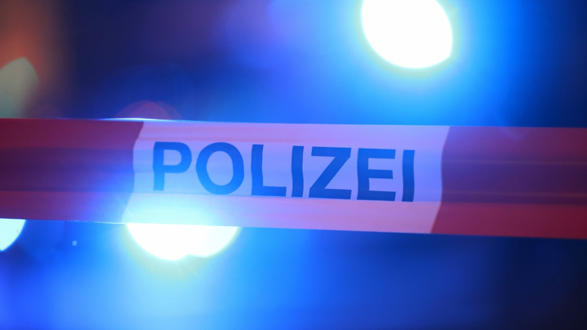 Schüsse in Bochum: Zwölfjährige bei Polizeieinsatz lebensgefährlich verletzt Schüsse in Bochum: Zwölfjährige bei Polizeieinsatz lebensgefährlich verletzt