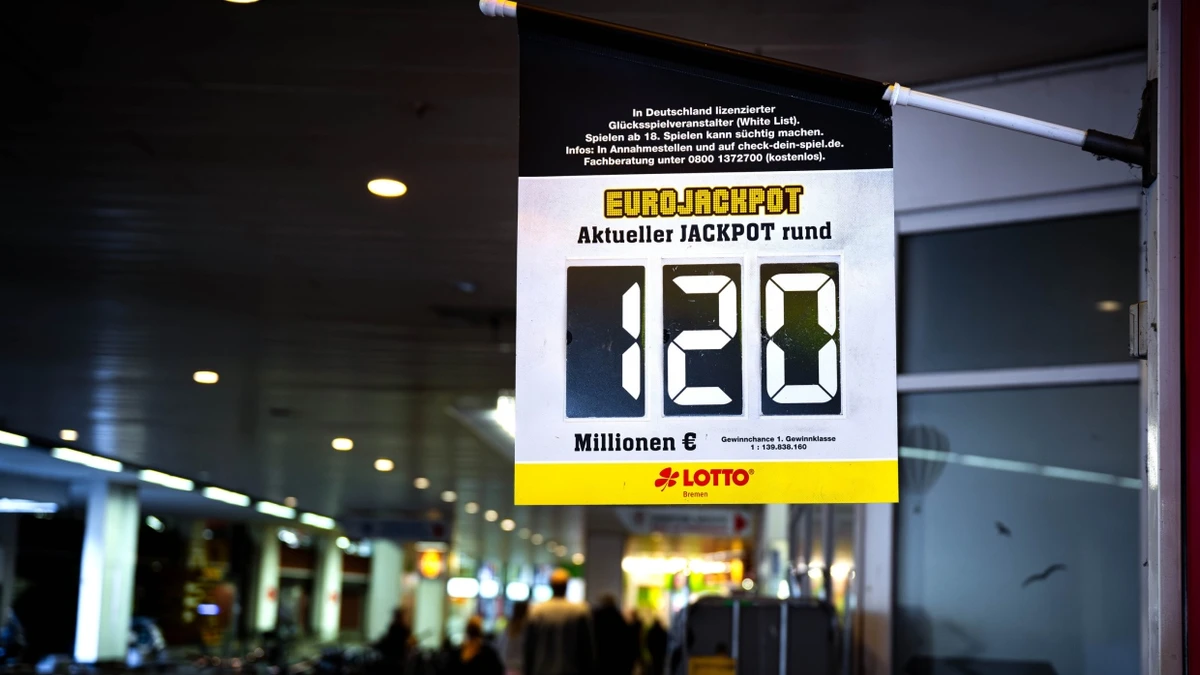 Stolzes Sümmchen: Auf 120Millionen Euro summiert sich der nun geknackte Eurojackpot. - dpa