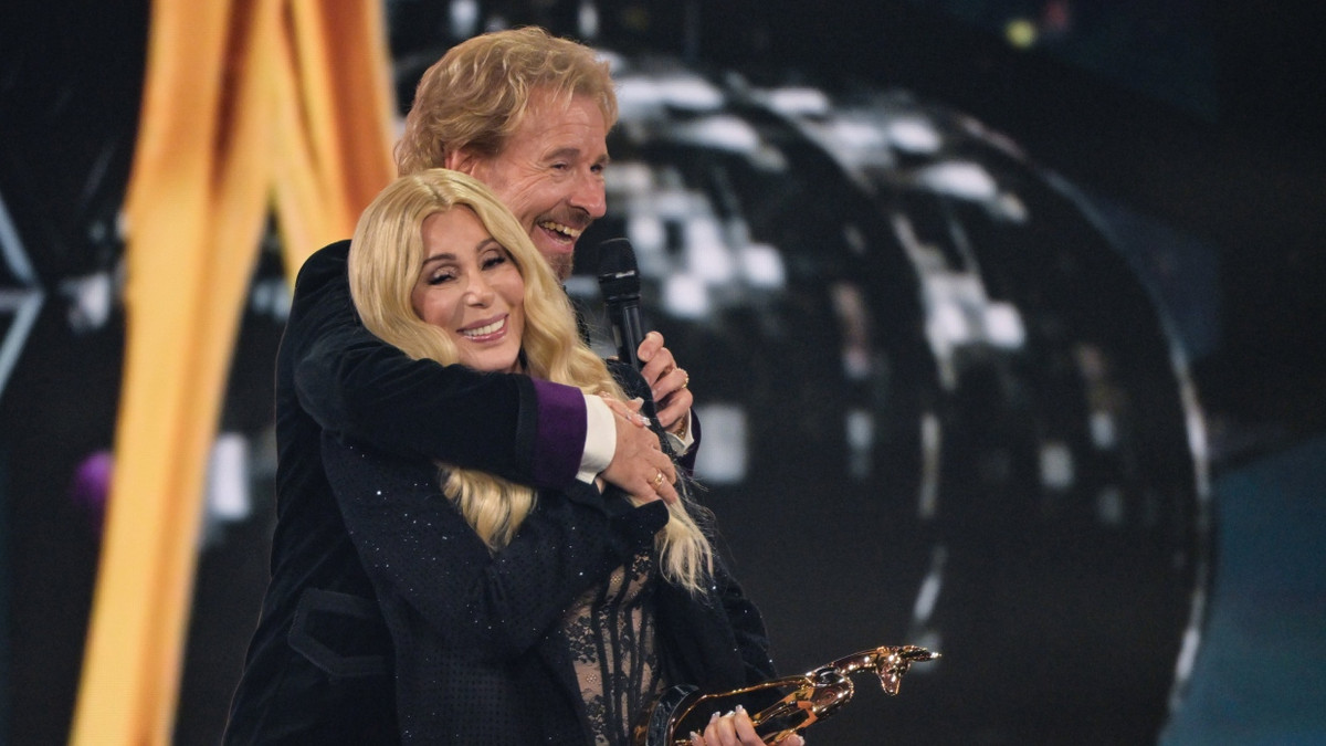 Wirre Sprüche auf Bühne: Gottschalks Auftritt beim Bambi ist traurig, nichts sonst Wirre Sprüche auf Bühne: Gottschalks Auftritt beim Bambi ist traurig, nichts sonst