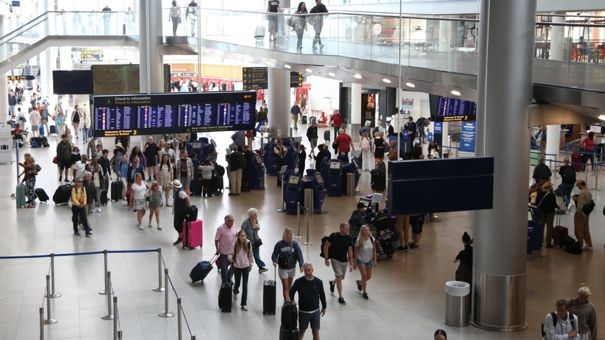 Der Flugverkehr in Kopenhagen-Kastrup war am Sonntag nach Sichtung mehrerer Drohnen gestoppt worden. - dpa
