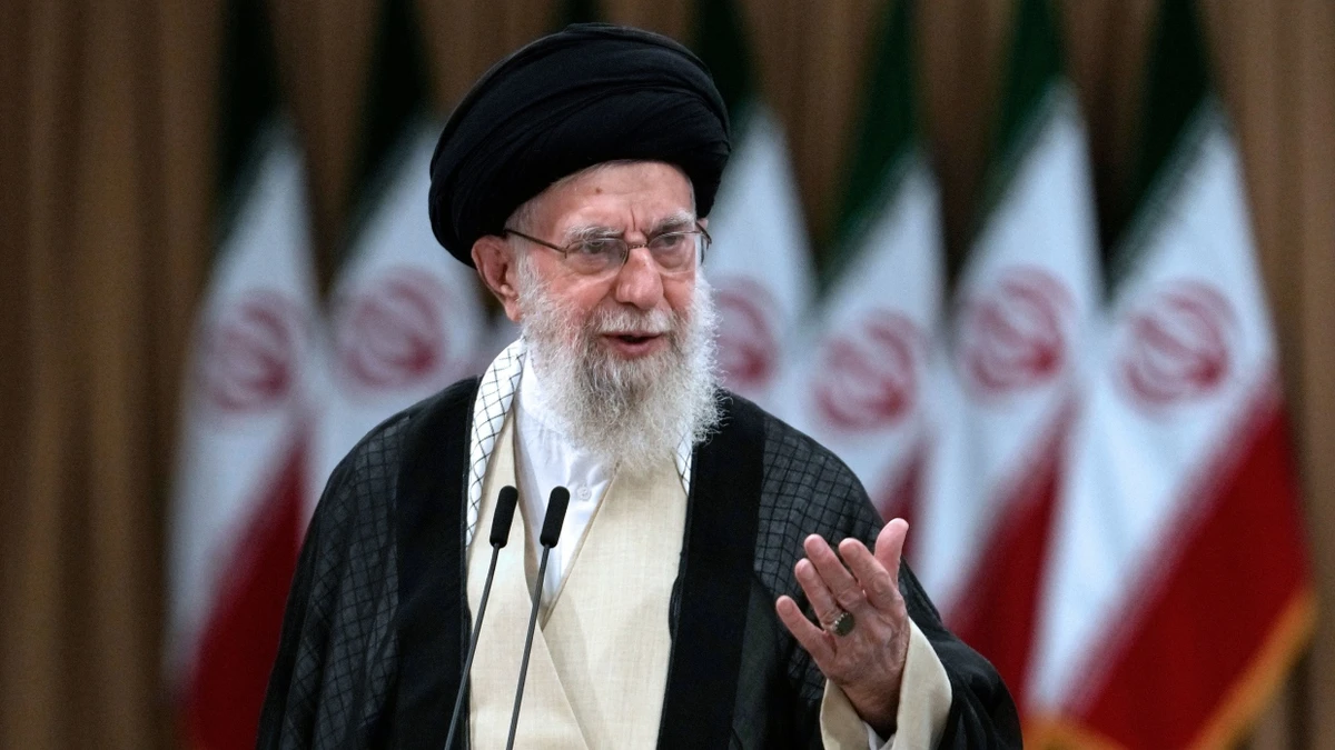 Irans Religionsführer Ajatollah Ali Chamenei (Archivbild). - dpa