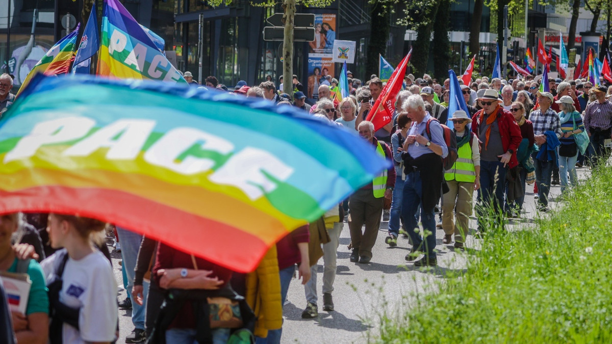 Evangelische Kirche: Das letzte Gefecht des Pazifismus? Evangelische Kirche: Das letzte Gefecht des Pazifismus?